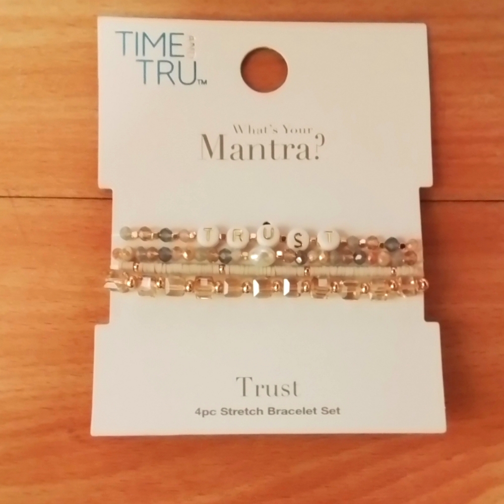 NWT Stackable Bracelet Set - Picture 3 of 4